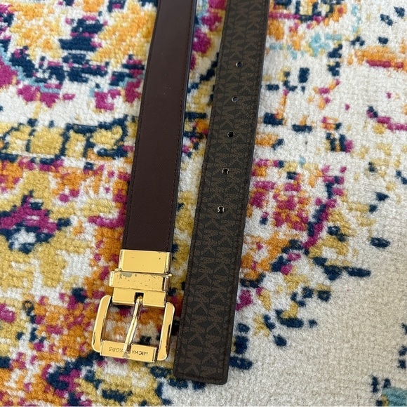 Michael Kors MK Logo Reversible Belt with Gold Tone Buckle Womens Size XL - Picture 5 of 11